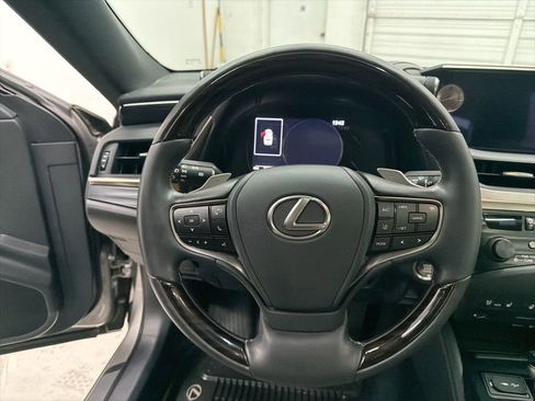 Used 2020 Lexus ES 350 w/ Premium Package image 17