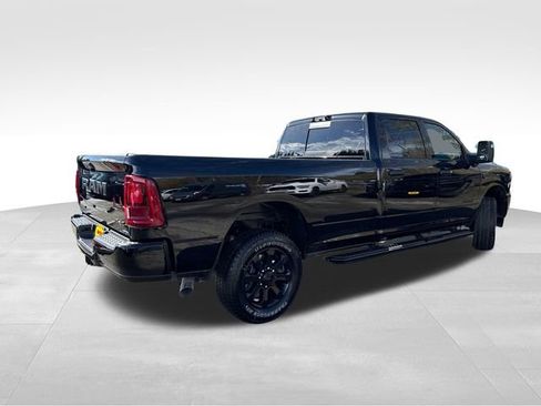 New 2026 RAM 3500 Big Horn AWD/4WD image 7