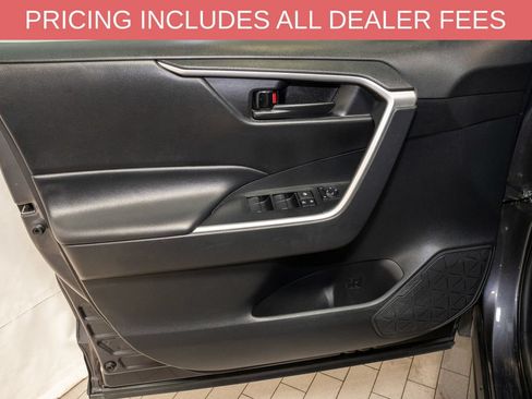 Used 2025 Toyota RAV4 LE AWD/4WD image 10