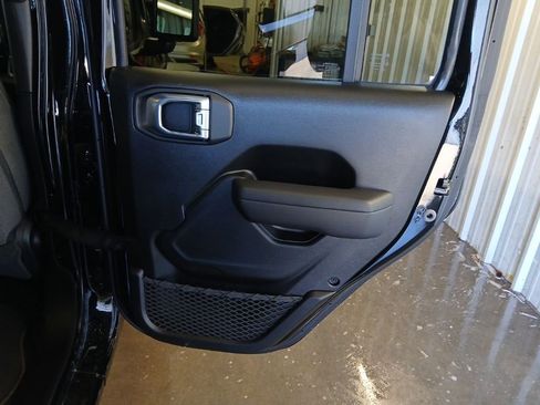 New 2026 Jeep Wrangler Unlimited Sport w/ Convenience Group image 31