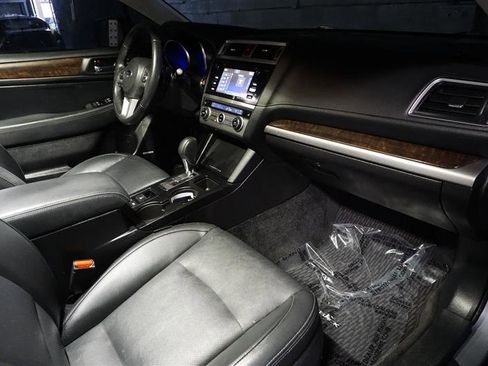 Used 2015 Subaru Outback 2.5i Limited image 18