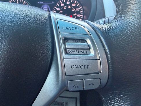 Used 2014 Nissan Altima 2.5 SV FWD image 24