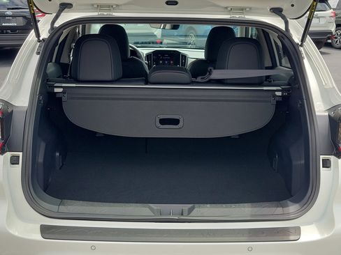 Used 2024 Subaru Crosstrek 2.5i Limited w/ Crosstrek Mirror Package image 12