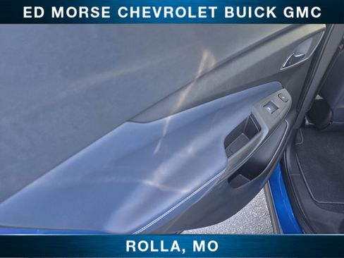 Certified 2022 Chevrolet Bolt EUV Premier w/ Sun & Sound Package FWD image 16