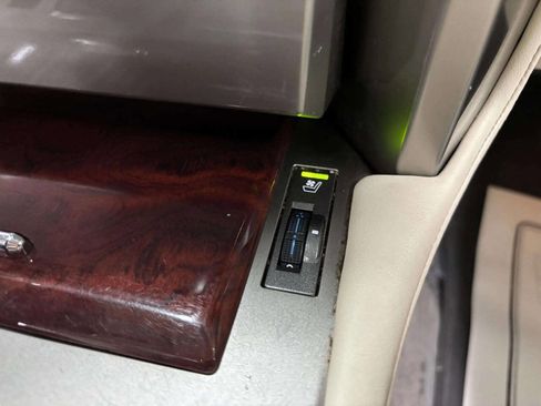 Used 2012 Lexus GX 460 Premium image 40