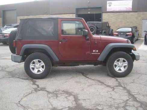 Used 2009 Jeep Wrangler X AWD/4WD image 4