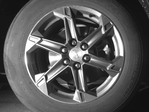 Used 2025 Chevrolet Blazer LT image 13