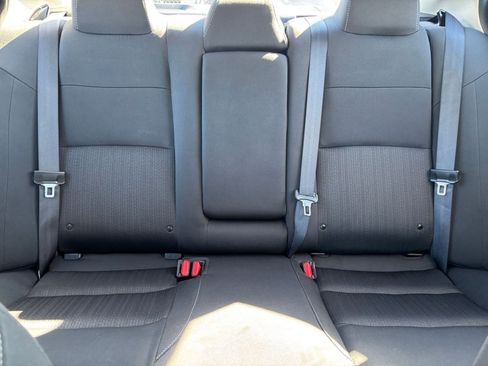 Used 2025 Nissan Altima 2.5 SV image 38