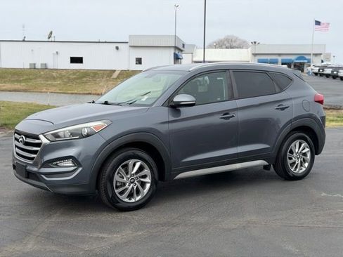 Used 2018 Hyundai Tucson SEL Plus image 3