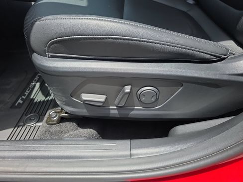 Certified 2025 Hyundai Tucson SEL FWD image 26