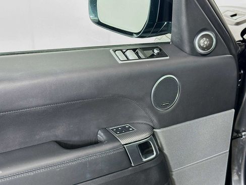 Used 2021 Land Rover Range Rover Sport HST image 17