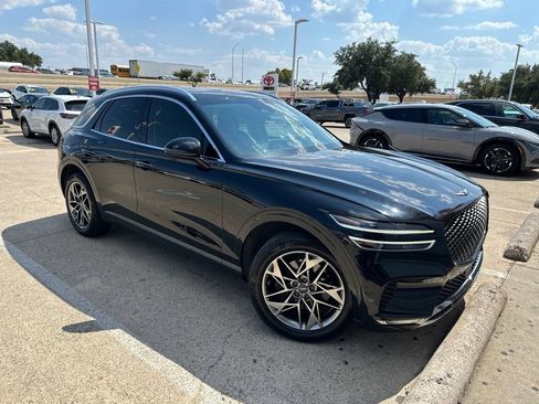 Used 2022 Genesis GV70 2.5T w/ Select Package AWD/4WD image 3