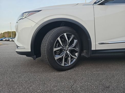 Certified 2023 Acura MDX FWD w/ Technology Package image 32