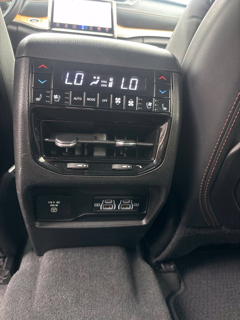Used 2021 Jeep Grand Cherokee L Summit AWD/4WD image 19