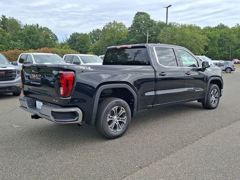 New 2026 GMC Sierra 1500 SLE image 32