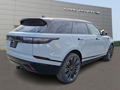 New 2026 Land Rover Range Rover Velar Dynamic SE image 2
