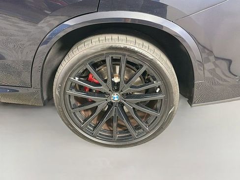 Used 2024 BMW X5 sDrive40i w/ M Sport Package RWD image 36