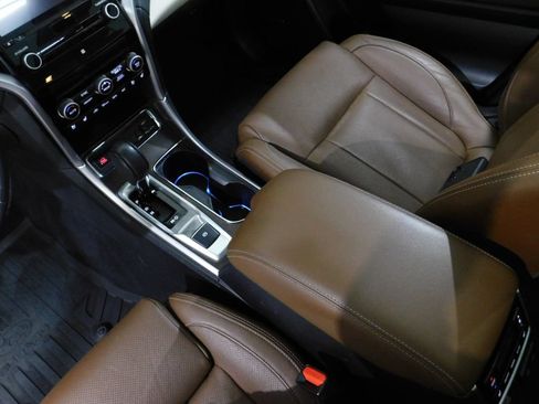 Used 2020 Subaru Ascent Touring AWD/4WD image 50