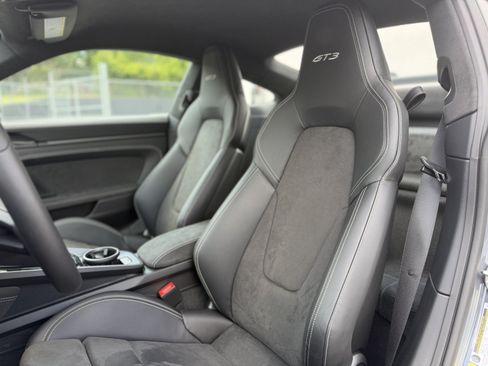 Used 2026 Porsche 911 GT3 RWD image 33