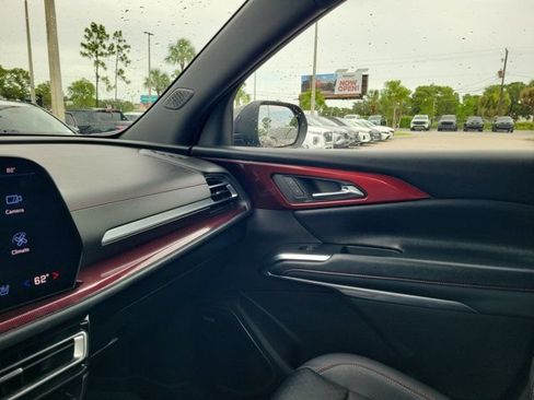 Used 2024 Chevrolet Traverse RS w/ LPO, Floor Liner Package FWD image 33