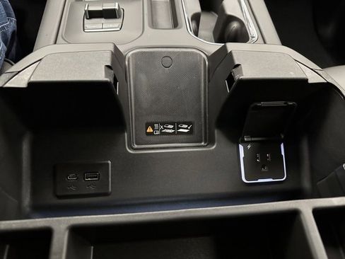 New 2026 GMC Sierra 3500 Denali w/ Denali Reserve Package image 11