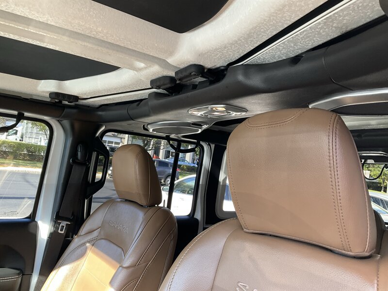 Used 2020 Jeep Wrangler Unlimited Sahara AWD/4WD image 24