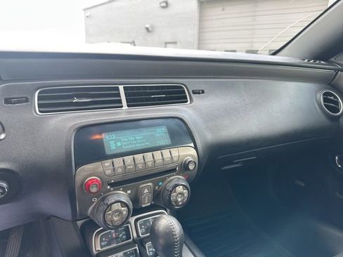 Used 2011 Chevrolet Camaro SS RWD image 25