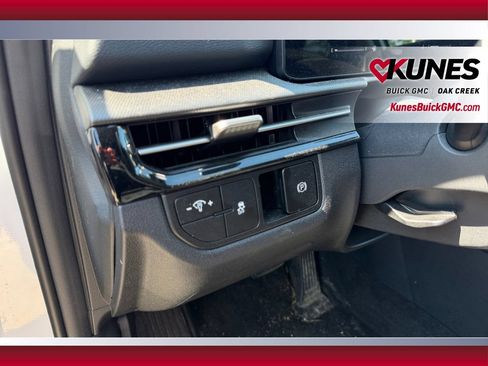 Used 2026 Kia Sportage LX FWD image 19