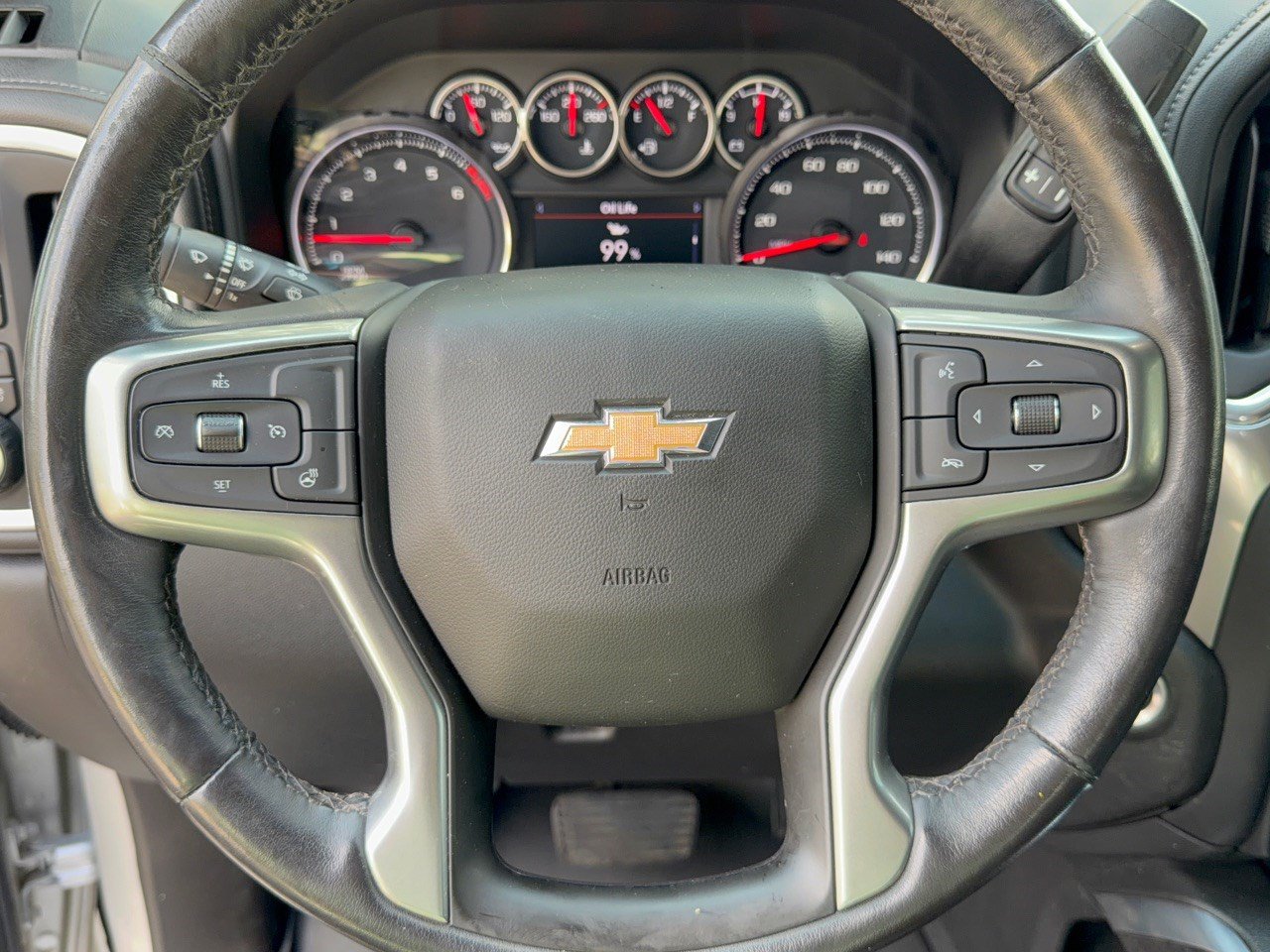 Used 2021 Chevrolet Silverado 2500 LTZ w/ LTZ Convenience Package AWD/4WD image 10