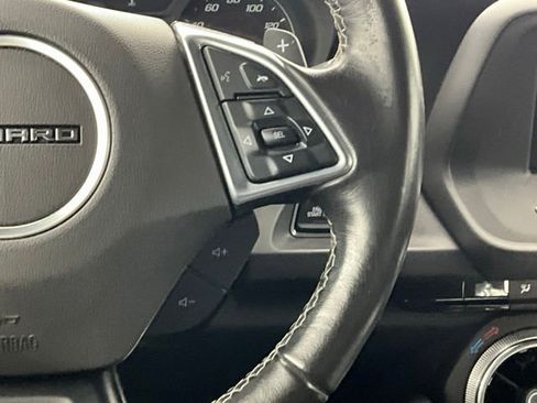 Used 2022 Chevrolet Camaro LT RWD image 17