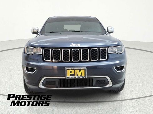 Used 2020 Jeep Grand Cherokee Limited w/ Luxury Group II image 2