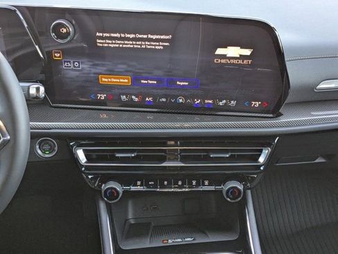 New 2026 Chevrolet Traverse High Country w/ LPO, Floor Liner Package image 18