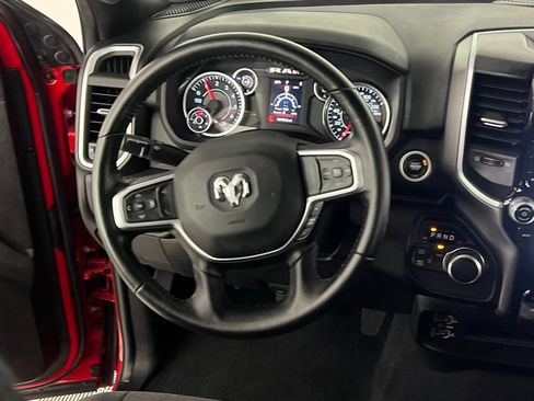 Used 2024 RAM 2500 Big Horn w/ Sport Appearance Package image 33