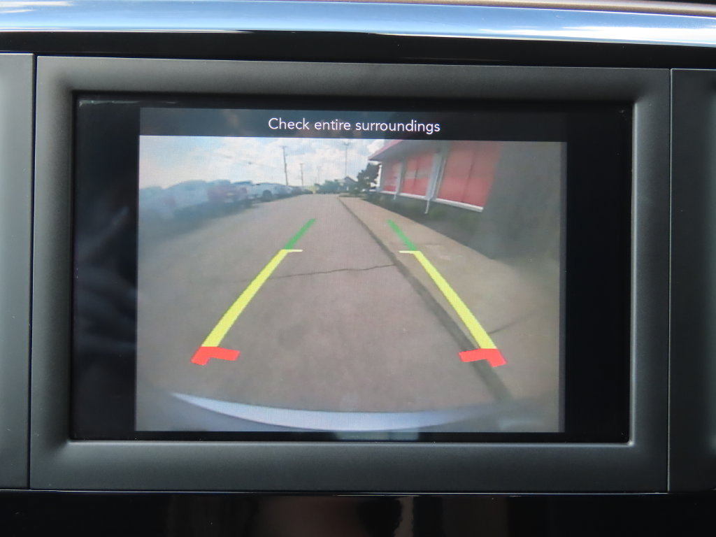 Used 2018 Chrysler Pacifica L FWD image 47