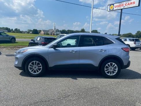 Used 2022 Ford Escape SE w/ Convenience Package image 2
