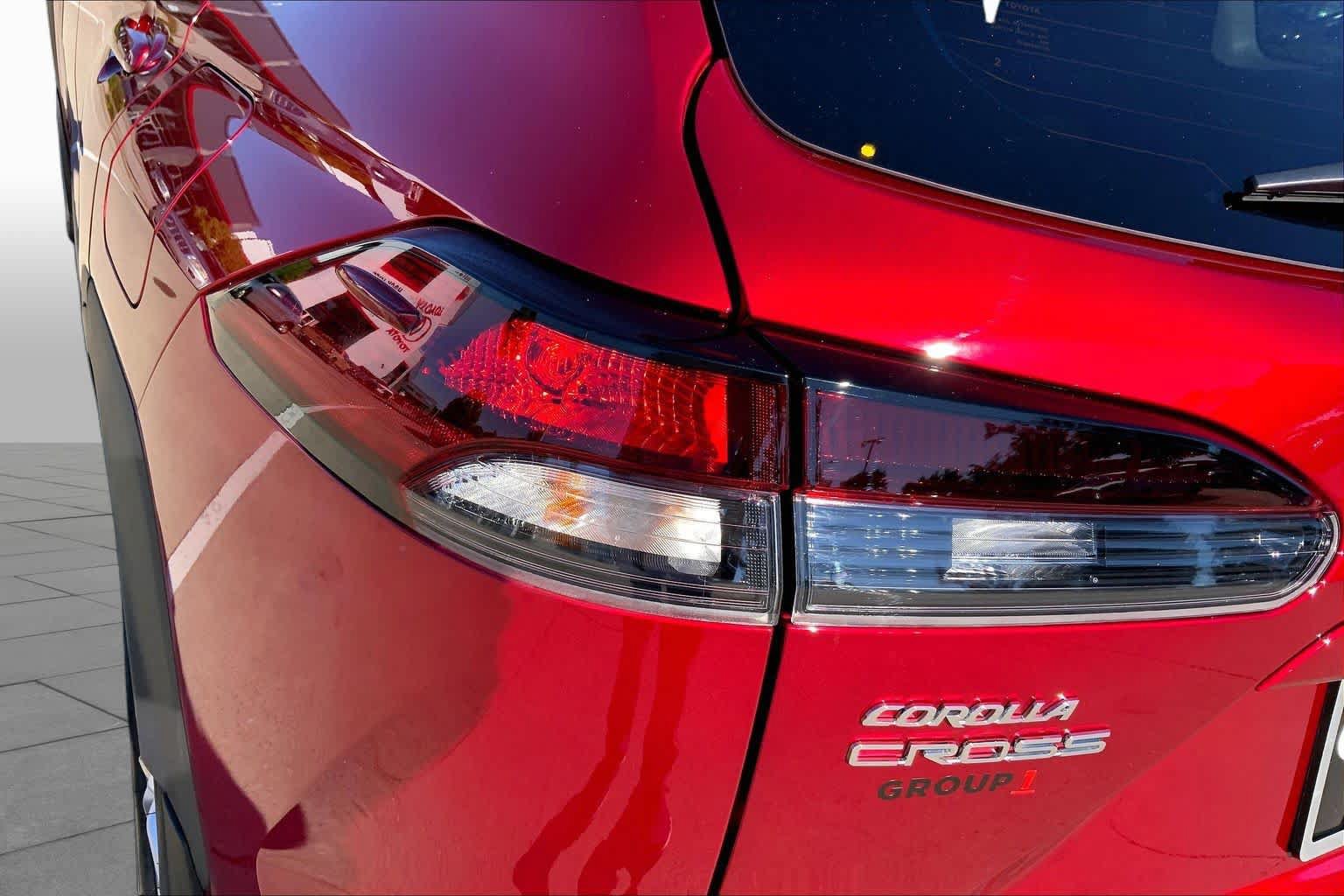 Used 2026 Toyota Corolla Cross LE FWD image 27