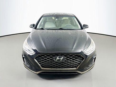 Used 2018 Hyundai Sonata SEL w/ Tech Package 04 FWD image 2