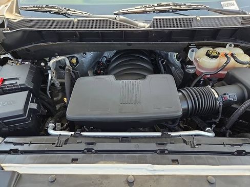 Used 2019 Chevrolet Silverado 1500 LTZ w/ LTZ Texas Edition RWD image 9