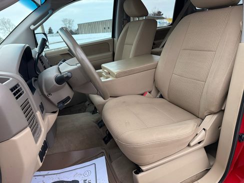 Used 2011 Nissan Titan SV image 16