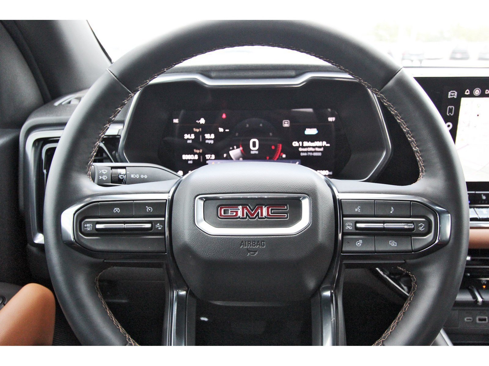 Used 2026 GMC Canyon AT4 w/ AT4 Premium Package AWD/4WD image 17