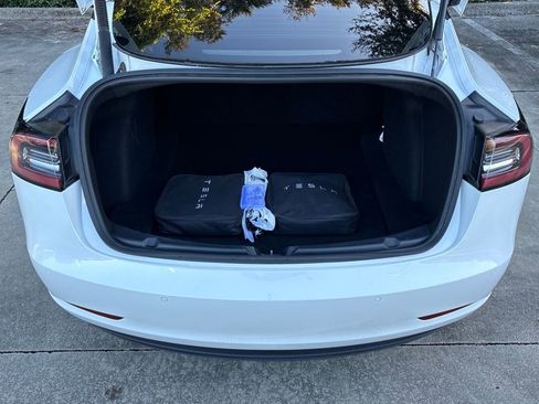 Used 2021 Tesla Model 3 Standard Range Plus image 31