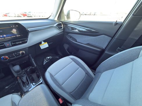 New 2026 Chevrolet TrailBlazer LS image 18
