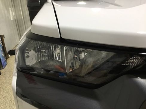 New 2024 Chevrolet Colorado LT w/ LT Convenience Package II image 26