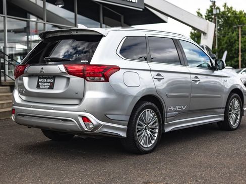 Used 2022 Mitsubishi Outlander GT AWD/4WD image 8