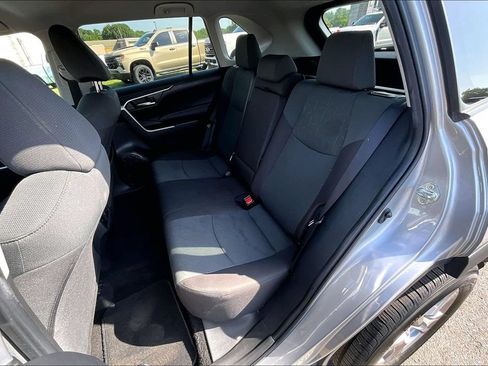 Used 2024 Toyota RAV4 XLE FWD image 24