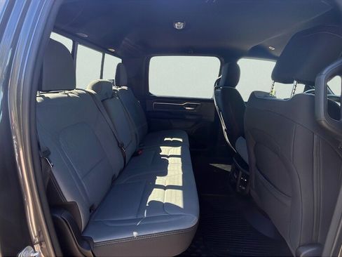 Used 2022 RAM 1500 Big Horn AWD/4WD image 18