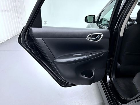 Used 2017 Nissan Sentra SR FWD image 20