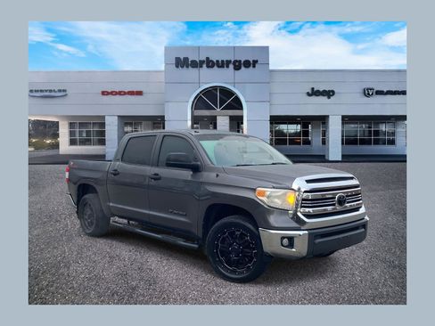 Used 2016 Toyota Tundra SR5 w/ SR5 Upgrade Package image 1