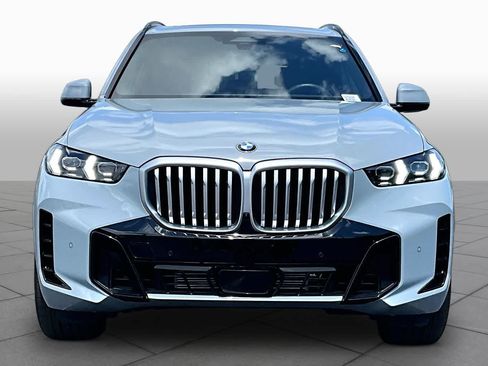 Certified 2026 BMW X5 sDrive40i RWD image 3