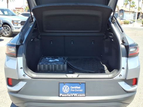 Used 2023 Volkswagen ID.4 Pro AWD/4WD image 16